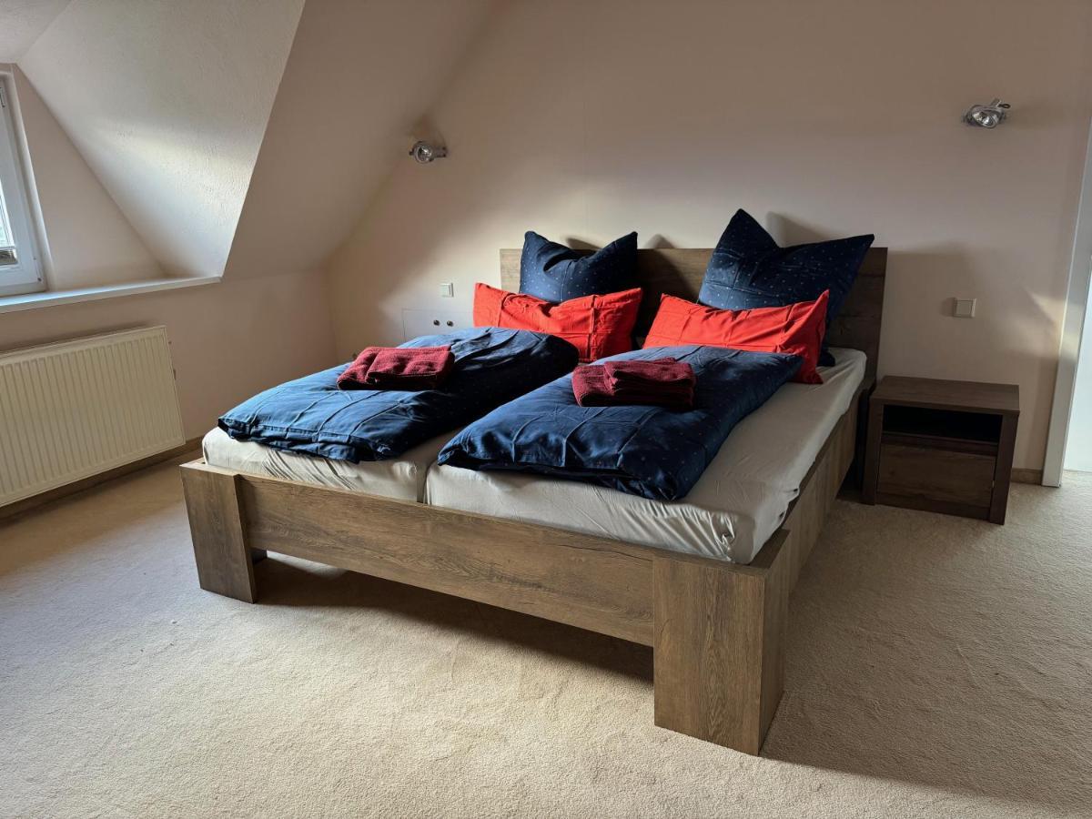 205 Qm "Traumtor" Mit Sauna, Whirlpool, Kamin Und 3 Terrassen Mit Blick In Die Boehmisch Saechsische Schweiz Dresde Exterior foto