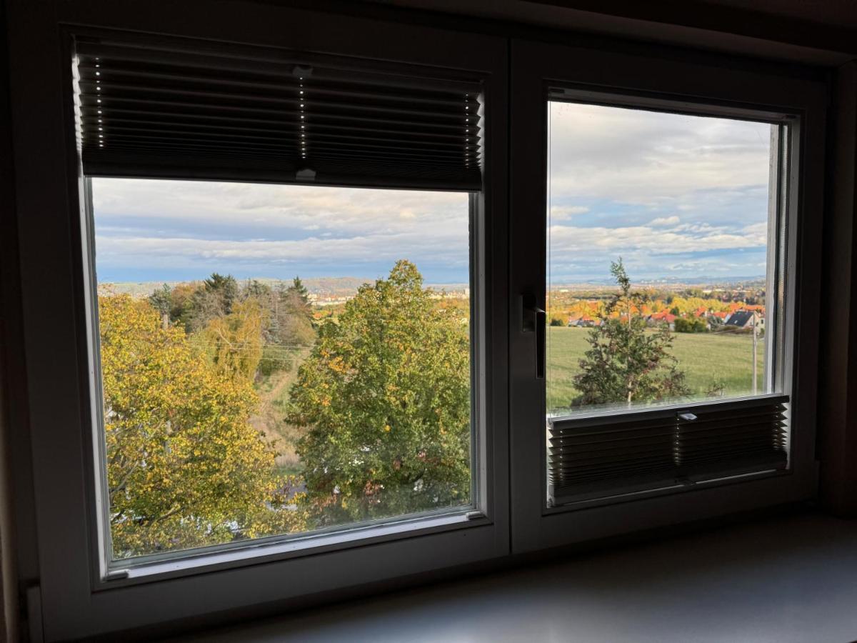 205 Qm "Traumtor" Mit Sauna, Whirlpool, Kamin Und 3 Terrassen Mit Blick In Die Boehmisch Saechsische Schweiz Dresde Exterior foto